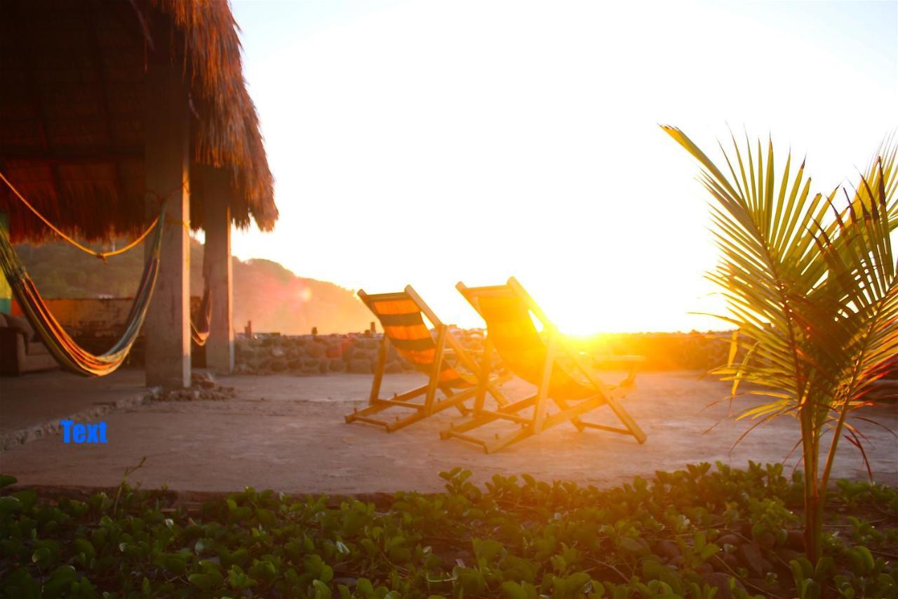 Punta El Zonte * San Salvador